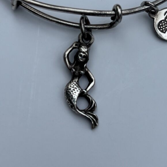 Rare Alex and Ani "MERMAID" Silver Tone Adjustable Bracelet Ocean Sea Mythical - Picture 3 of 5